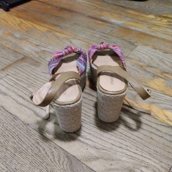 High heels - Picture 2 of 4